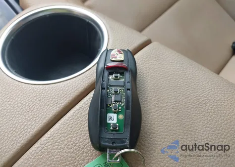 2014 Porsche Panamera E-Hybrid S из США, поврежденный, VIN WP0AD2A7XEL044254